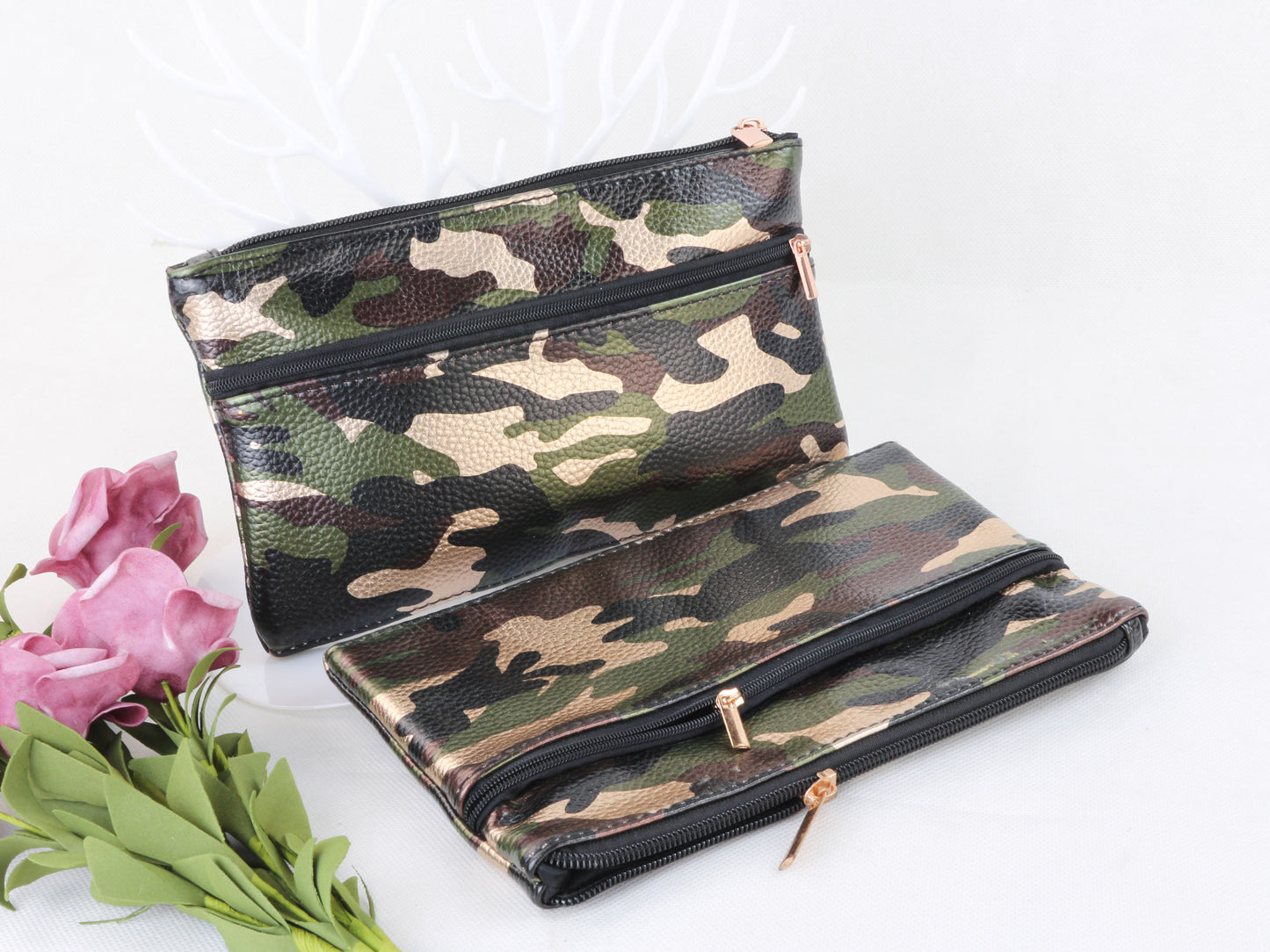 Camouflage alligator leather clutch bag