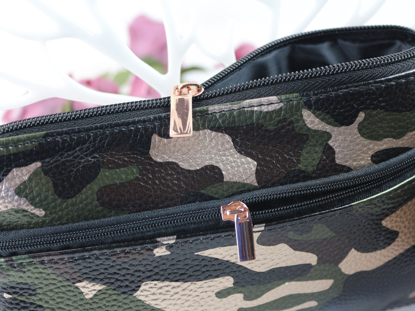 Camouflage alligator leather clutch bag