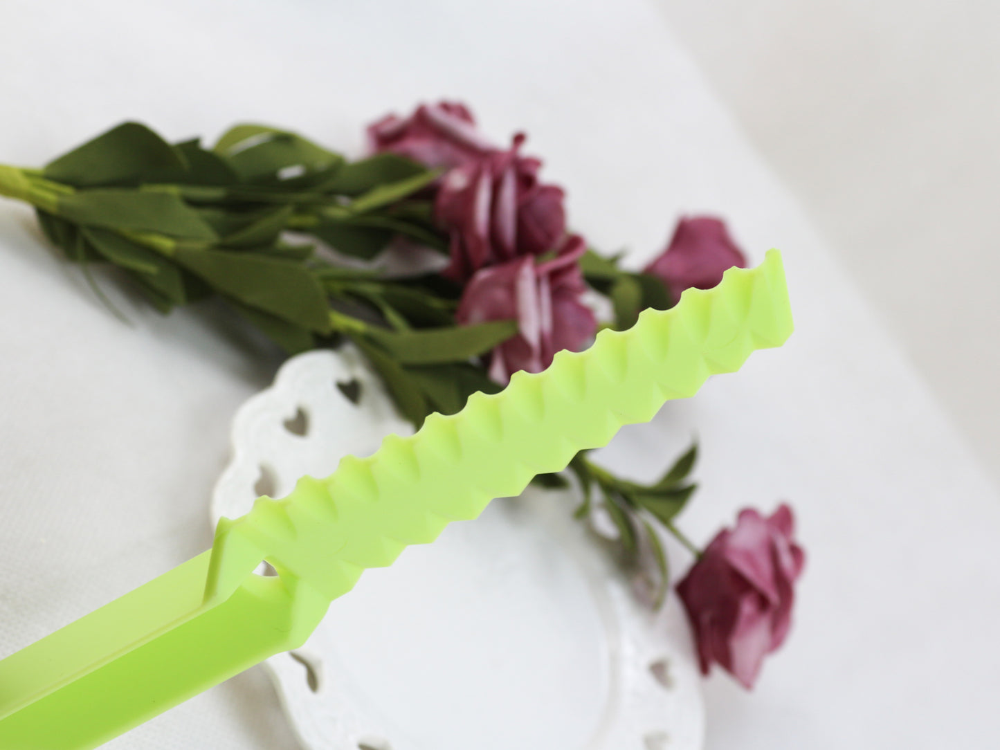 Creative fruit knife