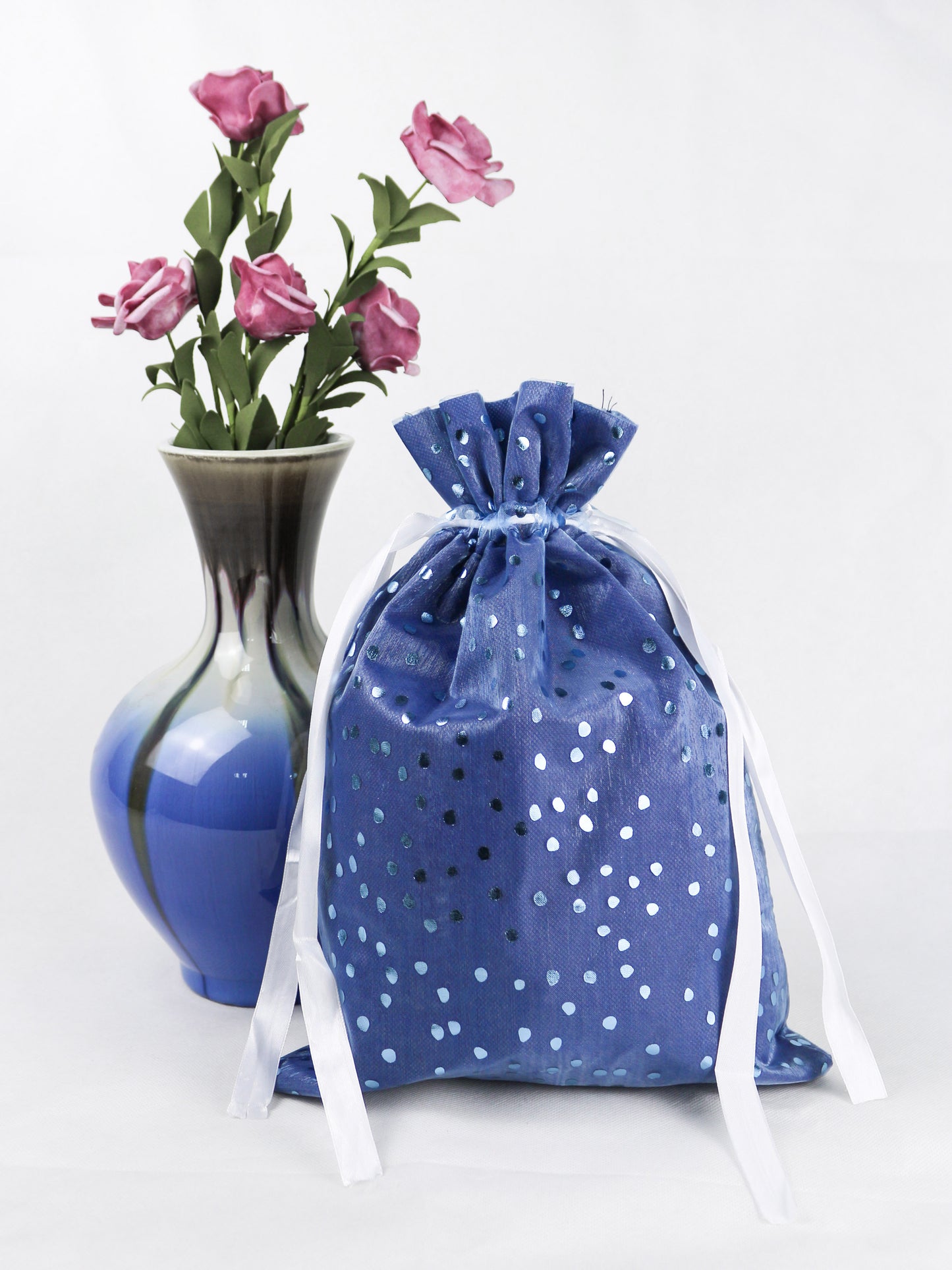 Drawstring storage bag