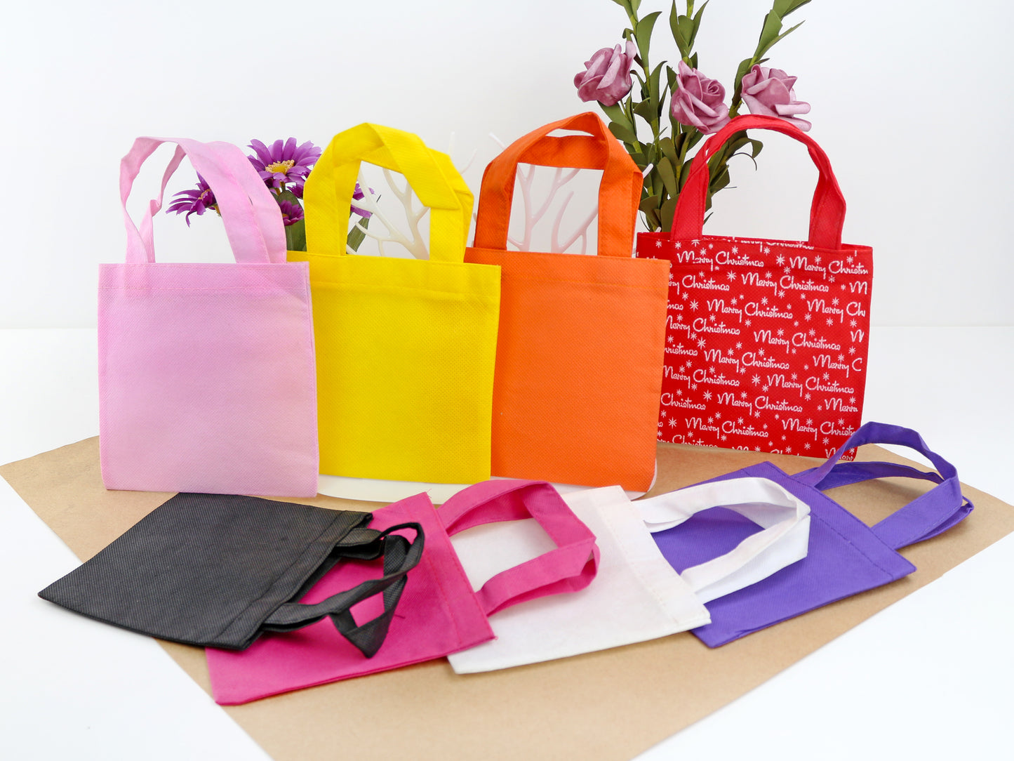 Colored non-woven handbag