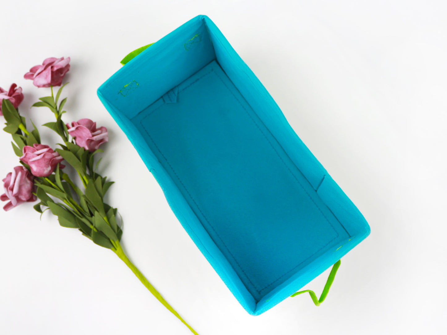 Non-woven folding storage box