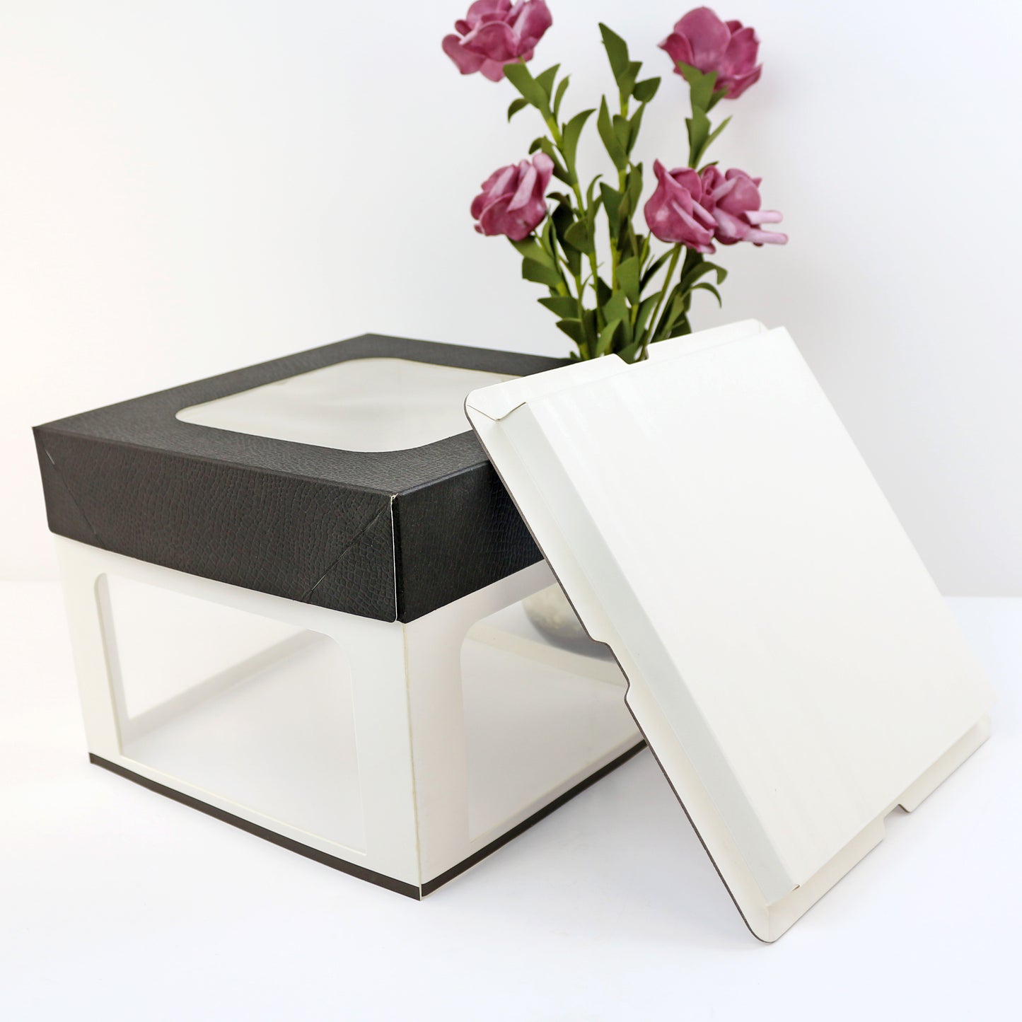 10'' / 12'' Luxury Windowed Cake Boxes + Rigid Cake Board